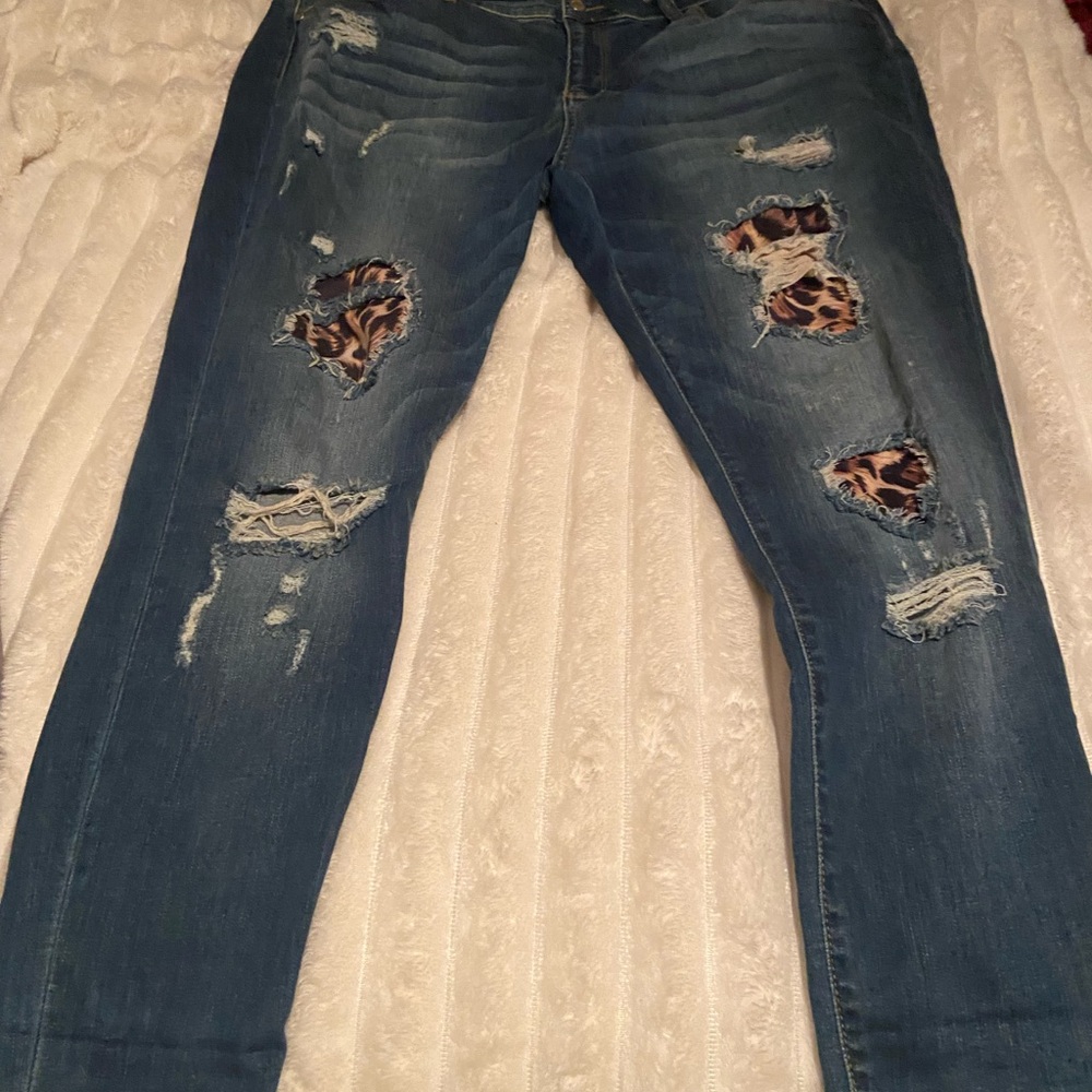 Judy Blue Distressed Blue Skinny Jeans with Leopard Underlay